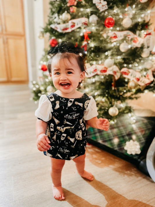 Bubble romper + puff sleeves